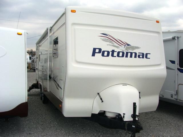 Used 2004 POTOMAC Potomac 29RLS Travel Trailer For Sale